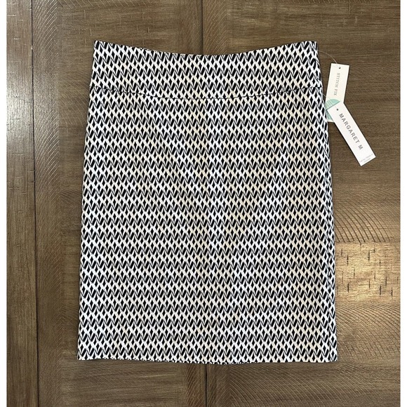 NWT Margaret M Christiana Pencil Skirt Black White Geometric Print Size Large - Picture 10 of 10